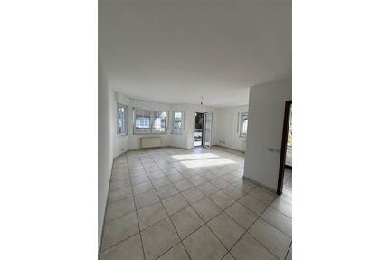 Erstbezug nach Renovierung | 2-Zimmerwohnung Forsbach, 1. OG, Balkon, Tiefgarage - Rösrath