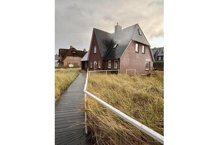 3 Zimmer Maisonette Wohnung - 1.600,00&nbsp;EUR Kaltmiete, ca.&nbsp; 68,00&nbsp;m&sup2; in Wenningstedt-Braderup (Sylt) (PLZ: 25996)