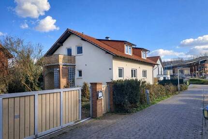 klassisches Einfamilienhaus, ruhig und zentral gelegen - Reichelsheim (Odenwald)