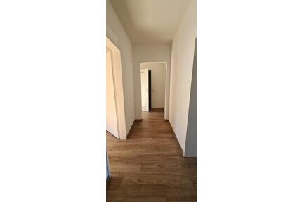 Ihre Zukunft - Ihre renovierte Wohnung: 3-Zimmer-Stadtwohnung - Dortmund Hörde