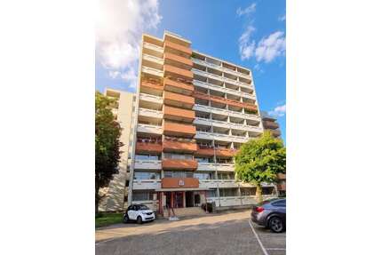 Wohnung zum Kaufen in Frankfurt 129.000,00 € 32 m²