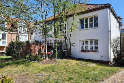 Wohnung zum Kaufen in Halle 110.000,00 € 63.52 m²