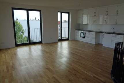 Wohnung zum Mieten in Berlin 1.970,06 € 103.47 m²