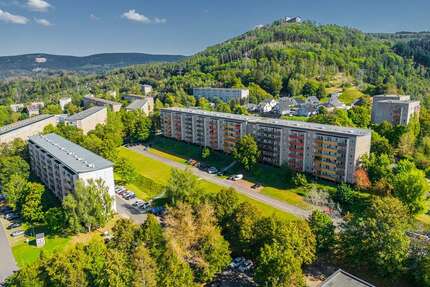 Wohnung zum Mieten in Suhl 341,89 € 54.46 m²
