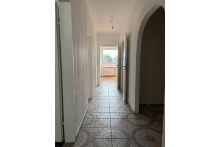 Freie 2-Zimmer-Wohnung im Herzen von Gröpelingen - Bremen Burglesum