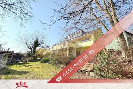 Großes, vielseitiges Ein- oder Zweifamilienhaus mit großer Terrasse, Garten und Garage - Gusterath