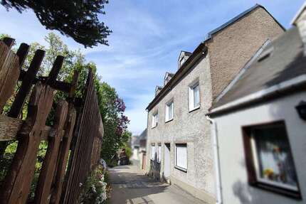 Haus zum Kaufen in Annaberg-Buchholz 55.000,00 € 110 m²