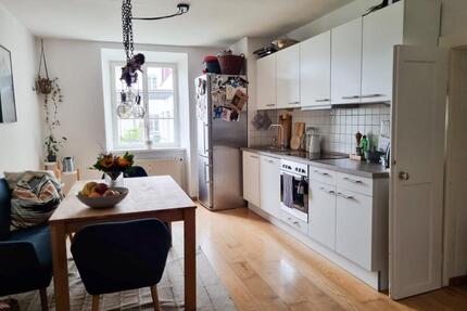 Gemütliche Altbauwohnung! - 650,00&nbsp;EUR Kaltmiete, ca.&nbsp; 77,40&nbsp;m&sup2; in Laufen (PLZ: 83410)