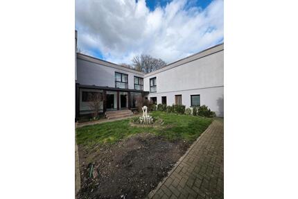 4ZKB Wohnung in bester Lage - 900,00&nbsp;EUR Kaltmiete, ca.&nbsp; 153,00&nbsp;m&sup2; in Neunkirchen (PLZ: 66538)