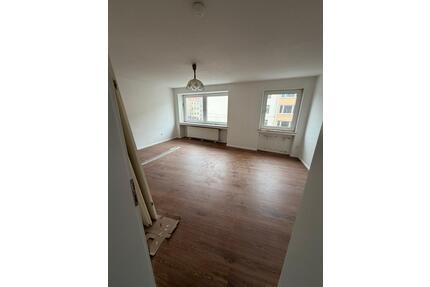 Renovierte 3 ZKB Wohnung in Bremerhaven Geestemünde zu vermieten