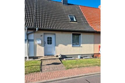 Gepflegtes Reihenmittelhaus - 140.000,00&nbsp;EUR Kaufpreis, ca.&nbsp; 85,00&nbsp;m&sup2; in Erxleben (PLZ: 39343)