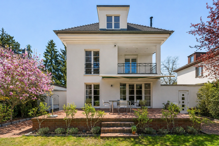 Haus zum Kaufen in Berlin 1.748.000,00 € 200 m²