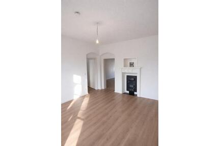 4-Zimmer Erdgeschosswohnung mit Kamin und Gartennutzung - Düren Mariaweiler-Hoven