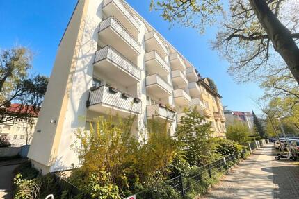 Berliner Westend: City-Apartment mit solider Substanz in ruhiger