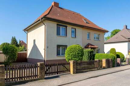 Haus zum Kaufen in Bitterfeld-Wolfen 89.000,00 € 119.12 m²