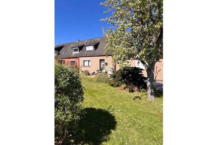Haus zum Kaufen in Tüttendorf 265.000,00 € 150 m²