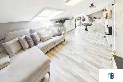 Moderne 2 Zimmer Wohnung mit unverbaubarem Ausblick, Einbauküche und Stellplatz in Nieder-Olm