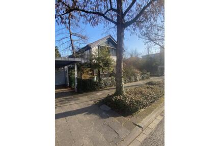 Modernes Fachwerhaus zur Miete - 2.500,00&nbsp;EUR Kaltmiete, ca.&nbsp; 170,00&nbsp;m&sup2; in Offenbach am Main (PLZ: 63071) Bieberer Berg