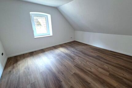 Frisch saniertes Einfamilienhaus mit Garten - Baumholder