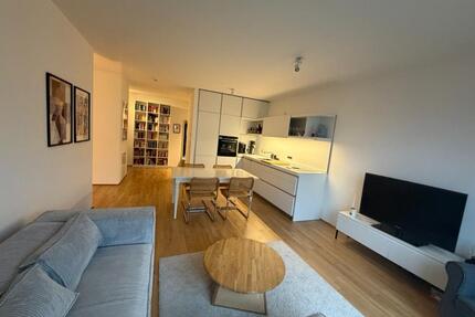 Wunderschöner Neubau, EBK, großer Balkon, hochwertige Ausstattung - Berlin Mitte