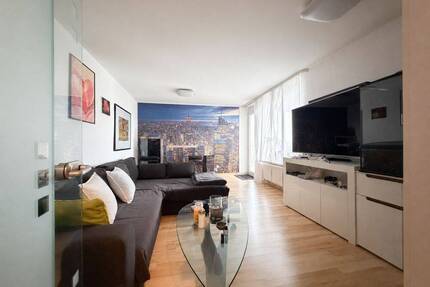 Moderne 2-Zimmer-Wohnung mit Balkon und tollem Veste-Blick! - Coburg