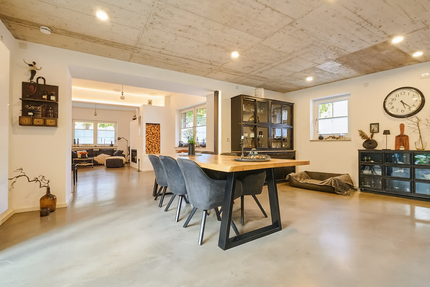 Haus zum Kaufen in Elsdorf 1.099.000,00 € 307 m²