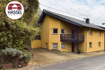 Freistehendes Einfamilienhaus in der Eifel - provisionsfrei für Käufer, mit pflegeleichtem Garten - Mechernich / Berg