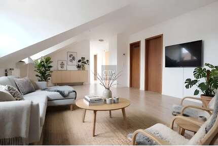 Wohnung zum Kaufen in Nürnberg 256.000,00 € 87.31 m²