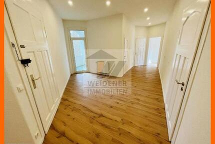 großzügige 4 Raum Wohnung mit 2 Balkonen & modernen Bad mit Wanne! - Gera