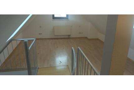 2 Zimmer Maisonette Wohnung DG - 365,00&nbsp;EUR Kaltmiete, ca.&nbsp; 58,00&nbsp;m&sup2; in Lanitz-Hassel-Tal (PLZ: 06628)