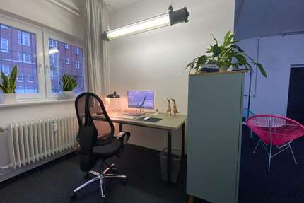Büro in Hamburg 450,00 € 60 m² - 450,00&nbsp;EUR Kaltmiete, ca.&nbsp; 60,00&nbsp;m&sup2; in Hamburg (PLZ: 20535)