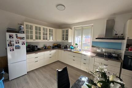 Schöne 4-Zi Wohnung zur Miete - 1.100,00&nbsp;EUR Kaltmiete, ca.&nbsp; 112,00&nbsp;m&sup2; in Breisach am Rhein (PLZ: 79206)