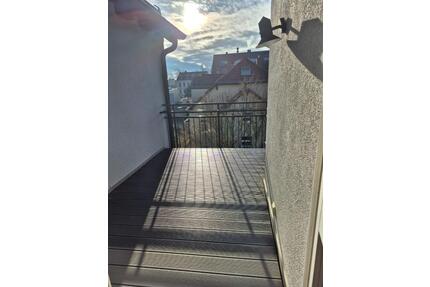 II 2- Zimmer Dachgeschoss-Maisonette mit EBK, Balkon und TG-Stellplatz II frei ab sofort - Leipzig Südwest