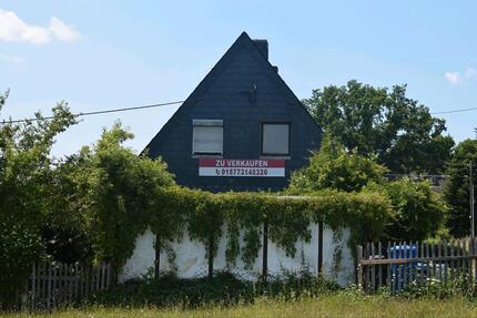 Doppelhaushälfte zu verkaufen - 57.000,00&nbsp;EUR Kaufpreis, ca.&nbsp; 80,00&nbsp;m&sup2; in Rosenthal am Rennsteig (PLZ: 07366)