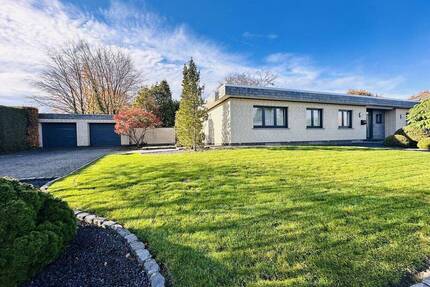 *GROßzügiger Bungalow mit Doppelgarage und Pferdestall + Wiese + Bauland* - Heinsberg Dremmen