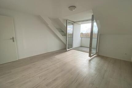 Isernhagen Altwarmbüchen 4-Zimmer-Wohnung 4.O.G.