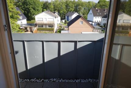 Freundliche 3 Zimmer Dachgeschosswohnung in Siegburg Kaldauen