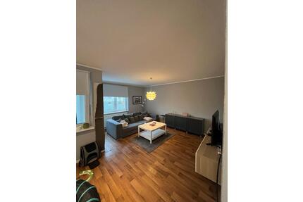 Helle und geräumige 3-Zimmer-Wohnung mit Balkon ab den 16.04 - Salzgitter Ortschaft Südost