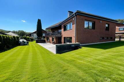 Haus zum Kaufen in Schleiden 459.000,00 € 230 m²