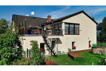 Ihr neues Zuhause mit Pool und Garten! - Lengenfeld