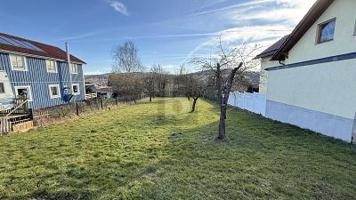 RUHIGE LAGE UND VIEL PLATZ FÜR IHRE IDEEN - Helsa