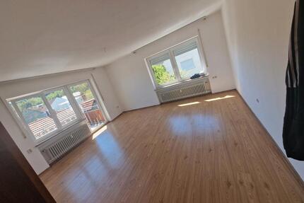 Mietwohnung ca 90m² ab sofort - 650,00&nbsp;EUR Kaltmiete, ca.&nbsp; 90,00&nbsp;m&sup2; in Stödtlen (PLZ: 73495)