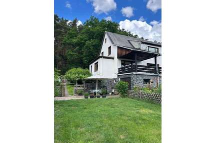 Haus zum Kaufen in Saalfeld 190.000,00 € 120 m²