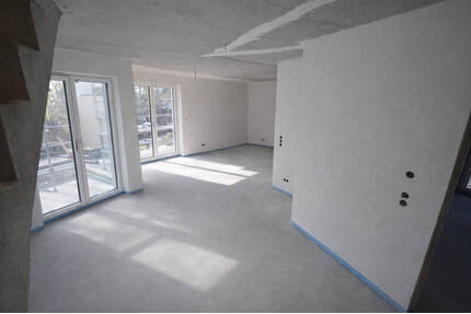 Exklusive Maisonettewohnung im Dachgeschoss mit Spitzboden, Balkon und Loggia - Hamburg Marienthal