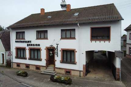 Haus zum Kaufen in Trippstadt 195.000,00 € 166 m²