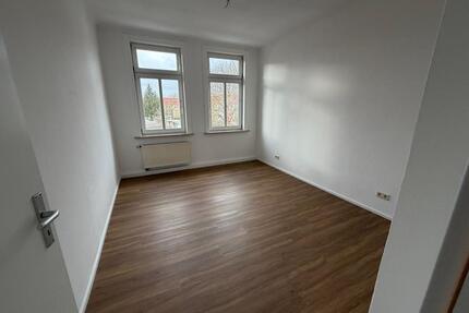 Gut geschnittene 2-Zimmer-Wohnung mit großen Zusatzraum - Mühlhausen (Thüringen)