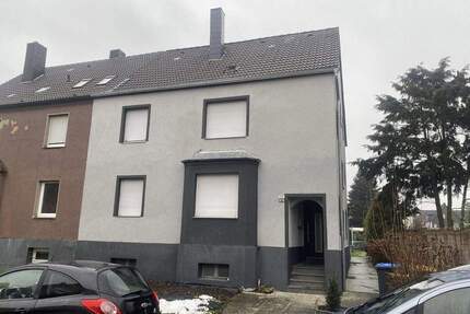Zweifamilienhaus im Ahlener Osten mit zusätzlicher Baumöglichkeit