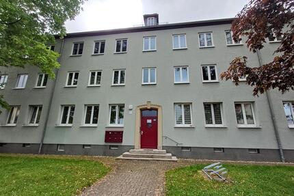 Nur wenige Schritte bis in Ihre neue Wohnung - EG links - Merseburg