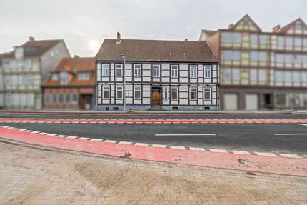 Haus zum Kaufen in Celle 349.000,00 € 274 m²