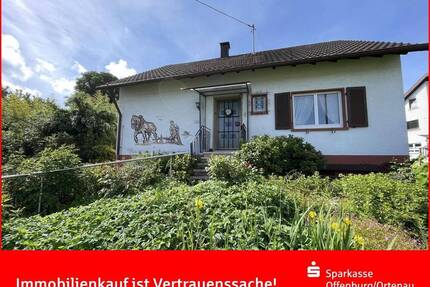 Offenburg, Zell-Weierbach - Freistehendes Einfamilienhaus sucht liebevolle Familie!